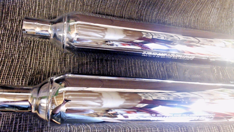 Juego de silenciadores para motocicleta Harley Davidson Electric Glide SOLO RECOGIDA LOCAL Foto 3 de 4