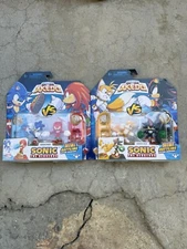 2024 AKEDO vs SONIC THE HEDGEHOG Pack Sonic Knuckles Figure 2 Pack Lot Of 2