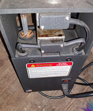 NugSmasher Mini Dry Mount Clamshell Press 2.5x4in Digital Display Manual Metal