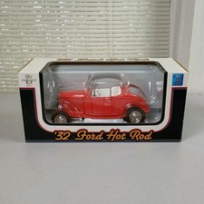 1932 Ford Roadster Hot Rod V8 Deuce 125 Scale Diecast Blood Pressure 2007