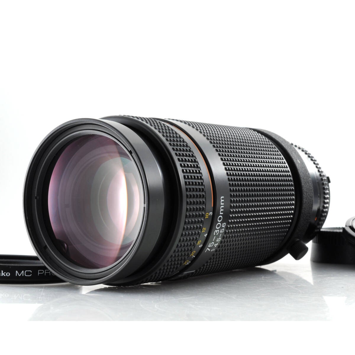 ニコン AF Nikkor 75-300mm 4.5-5.6 #19240 Nikon AF Nikkor 75-300mm F/4.5-5.6 | LENS-DB.COM