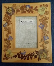 Signature Home Collection  WOODEN PHOTO PICTURE FRAME  Pressed Flower Border