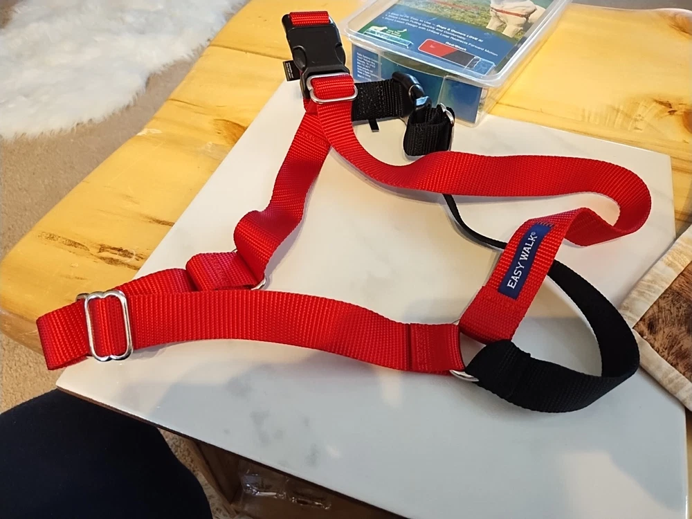 Dog Harness Easy Walk by Pet Safe New Size Large 26-36" Red & Black NEW