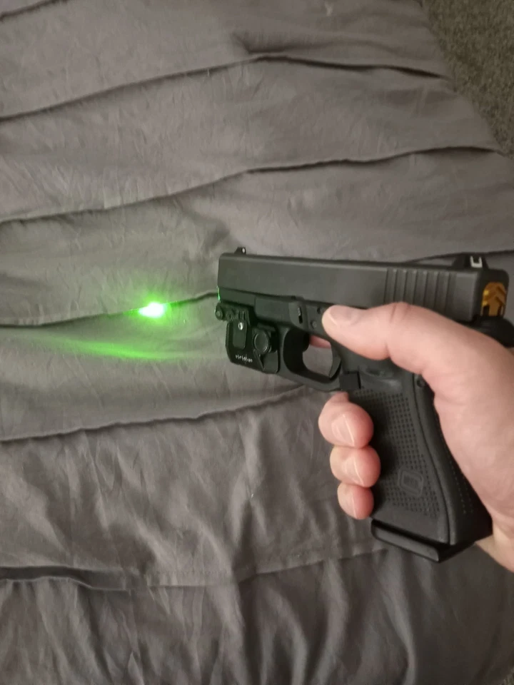 VIRIDIAN C5L VERDE LÁSER Y FUNDA COMBO GLOCK 19 Foto 4 de 4