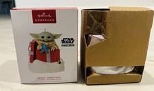 2022 Hallmark Ornament Star Wars The Mandalorian  GROGU GREETINGS  NIB