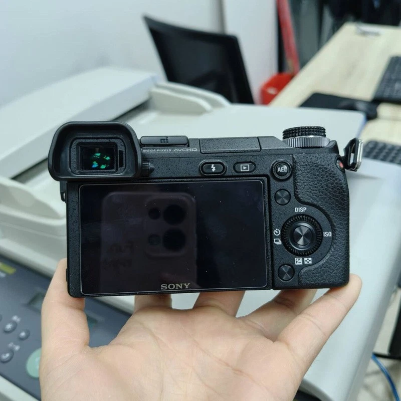 Sony Alpha NEX-6 16.1MP APS-C Digital Camera with 16-50mm Lens BLACK - Image 3 of 4