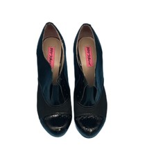 BETSEY JOHNSON DERRBY BLACK PATENT LEATHER 5" HEELS US 8 M