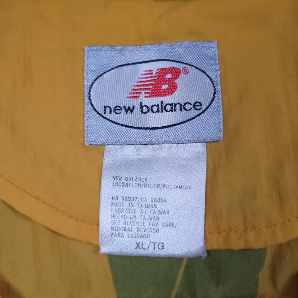 Chaqueta cortavientos vintage Chicago Marathon para hombre XL amarilla azul New Balance años 90 Foto 3 de 4