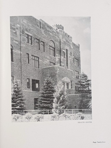 1947 College of St. Catherine Yearbook, La Concha - Saint Paul, Minnesota - Picture 6 of 12