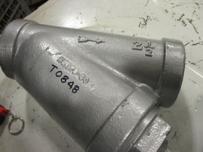 Mueller Wye Strainer 2-1/2'' 250 SWP 400 WOG Threaded .062 Perforation SS Screen