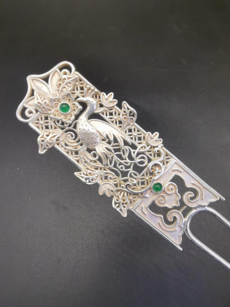 Chinese Craft Made Old Tibetan Silver Inlaid Ice Green Jade Silver Hairpin