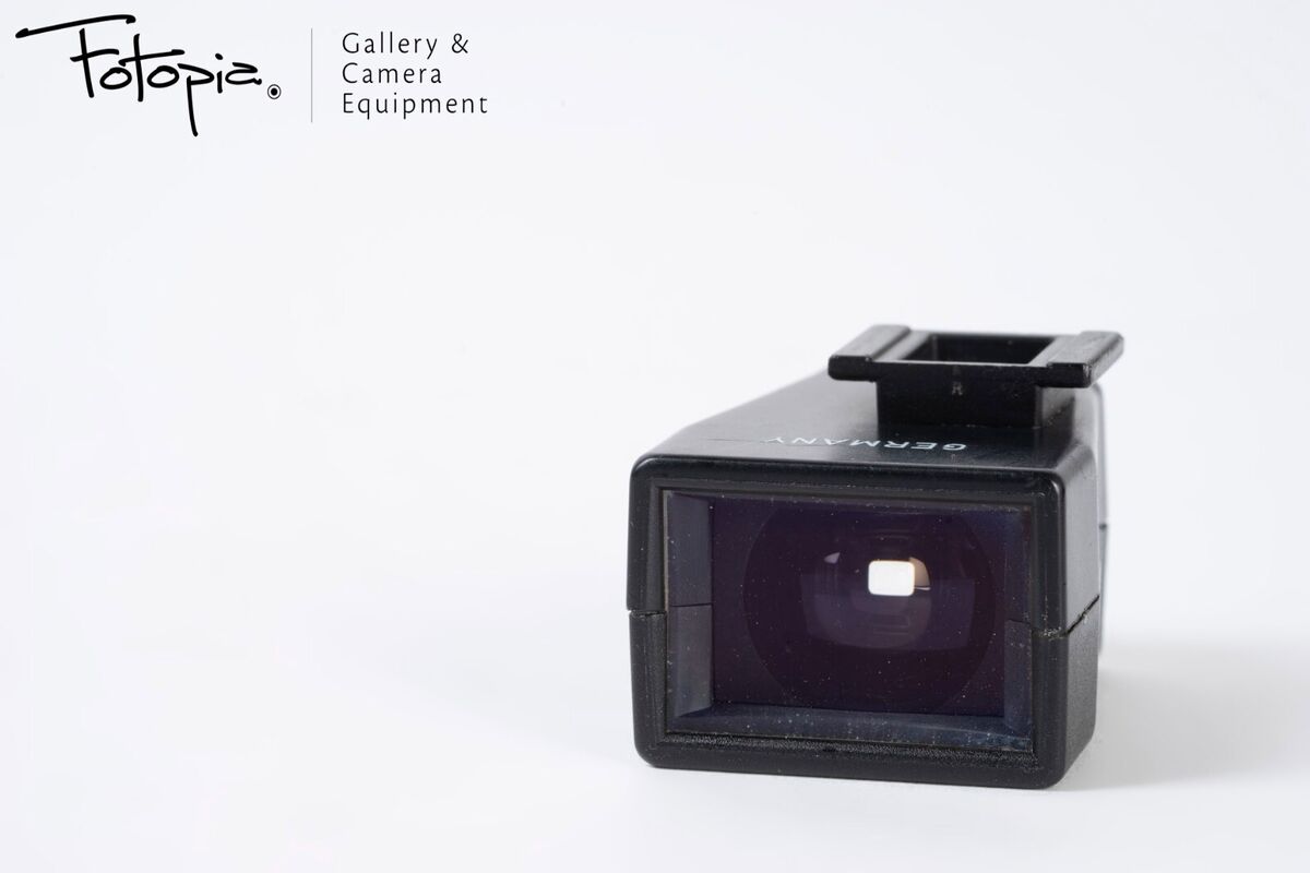 Leica 21mm Plastic Viewfinder - 12012 with leather case (90 Leica 21mm Plastic Viewfinder - 12012 with leather case (90