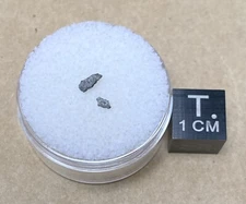 Cranfield, Mississippi Meteorite 33mg of crumbs by Meteorite Men Steve