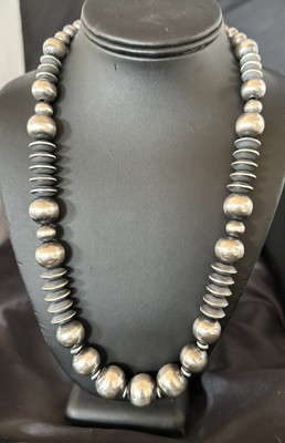 Handmade Bench Flat Navajo Pearls Sterling Silver Bead Necklace 24