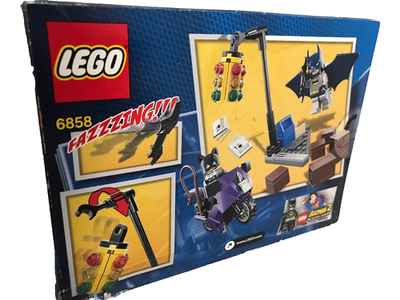 LEGO DC Universe Super Heroes (6858) Batman Catwoman Catcycle City
