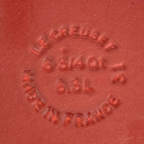 Le Creuset Cast Iron 31 Oval Dutch Oven with Lid Cerise Red 6-3/4 Qt. - Picture 12 of 12