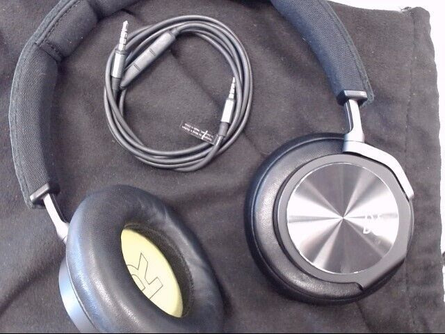 BANG & OLUFSEN BEOPLAY H6 2ND GENERATION WIRED HEADPHONES 