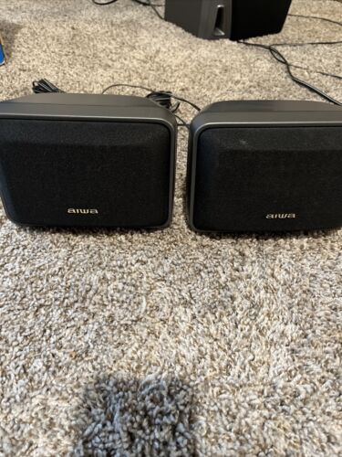 Aiwa SX-R210 Stereo Speaker Pair - Picture 1 of 4