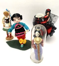 Vintage Walt Disney Miniature Small World International Dolls Lot of 4