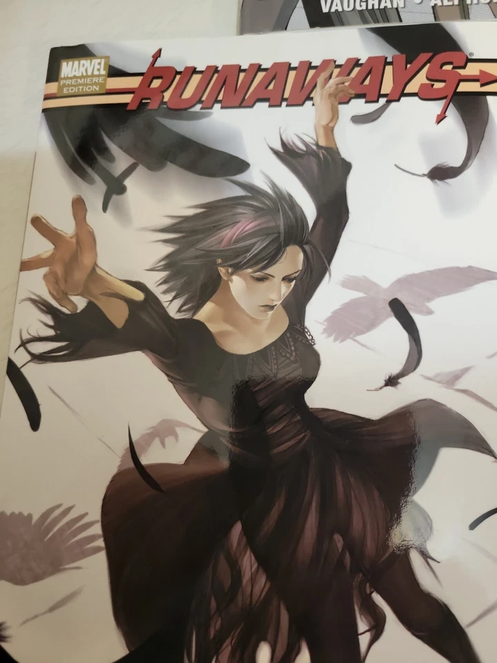 Lot of Three Marvel RUNAWAYS HC by Brian K. Vaughn Marvel Premier Ed. New  - Image 2 of 4