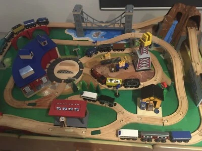 gumtree train table