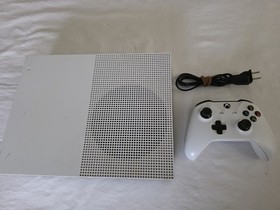 Microsoft Xbox One S Console White Complete w/ 2 Free Games Tested Working