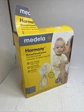 Medela Manual breast pump with Flex Shields Harmony Single Hand for More Comfort