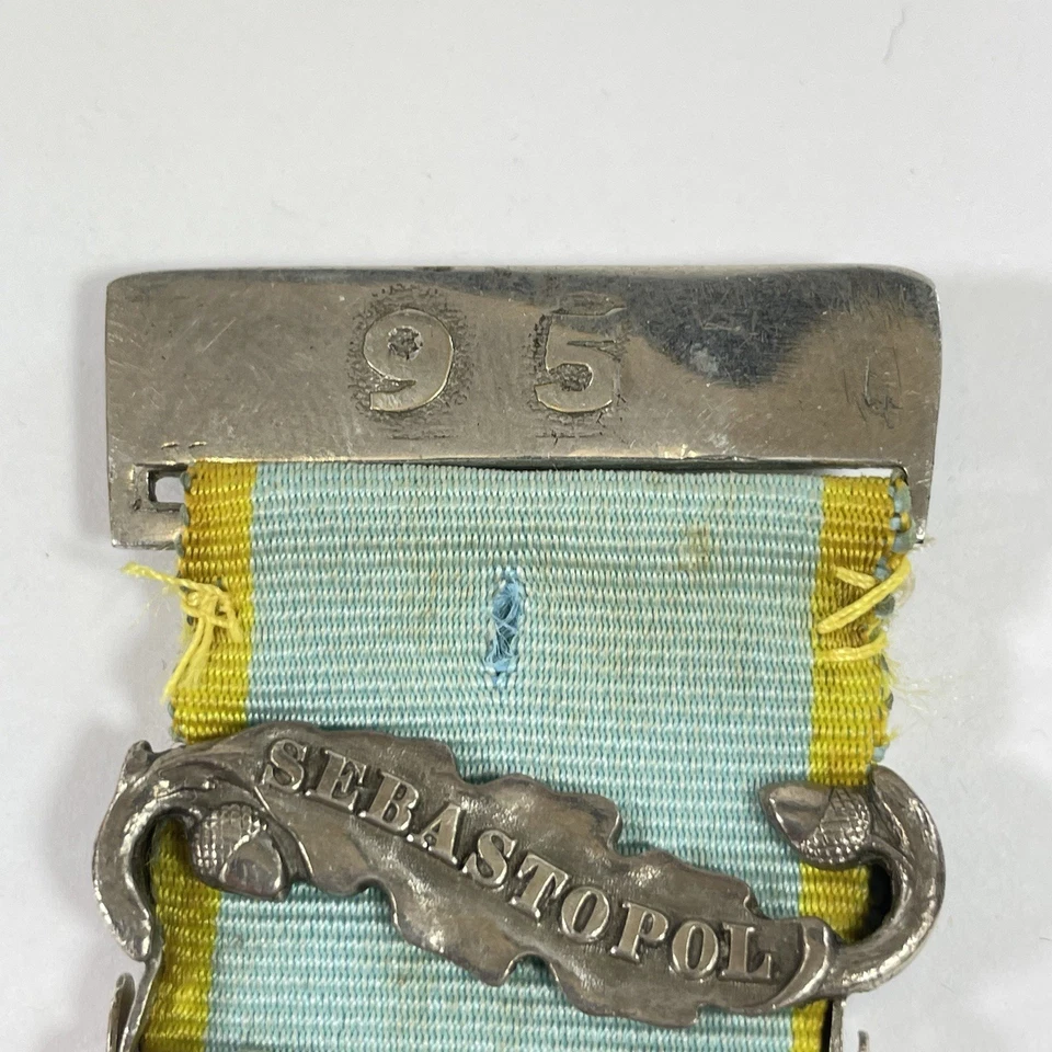 Crimea War Medal Sebastopol Inkermann 95 Bar Unnamed As Issued - Image 4 of 4