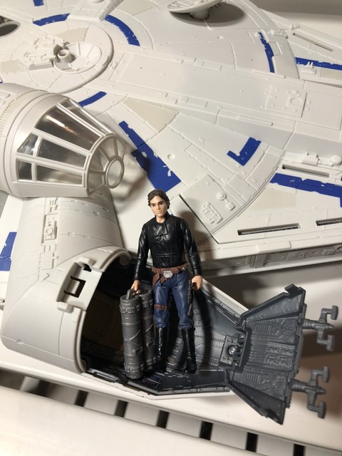 star wars force link 2.0 kessel run millennium falcon with han solo figure