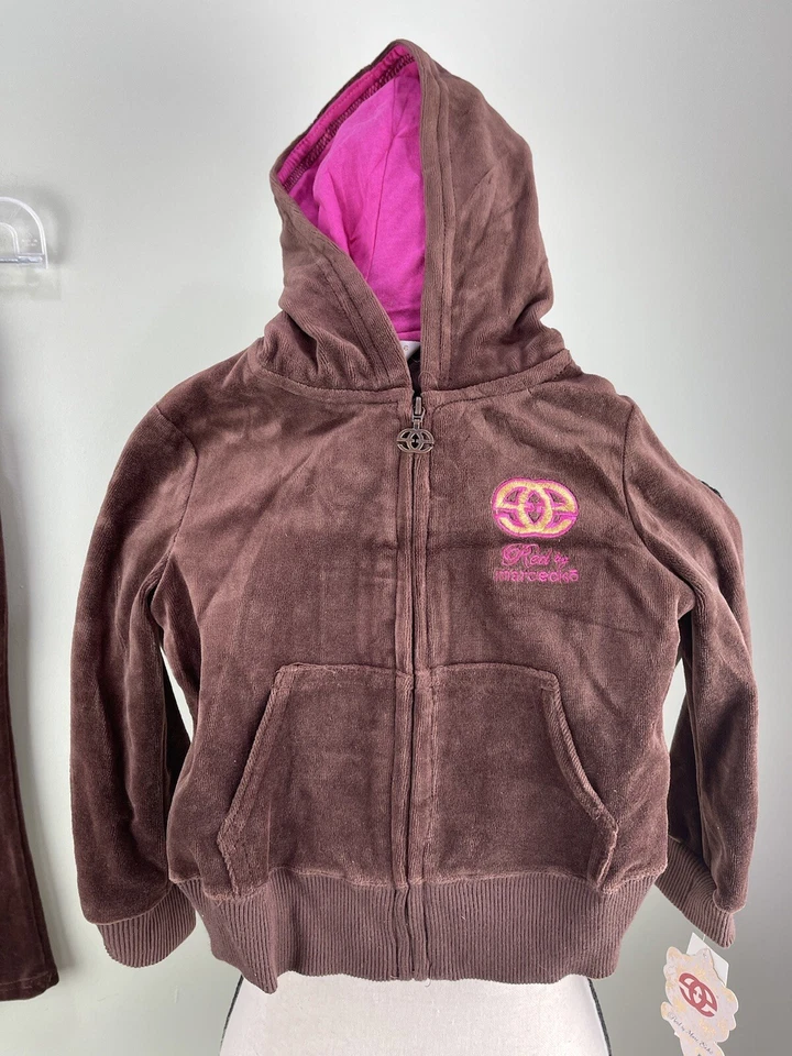 Nuevo traje de chándal de terciopelo marrón rojo de Marc Ecko para niñas talla 4T Foto 2 de 4