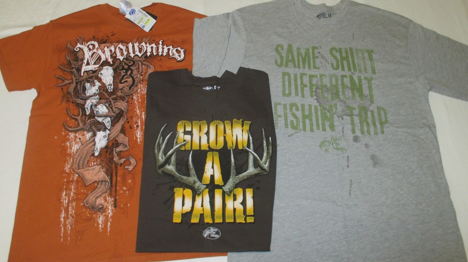 Lot of 3 Men's S / M DEER HUNTING Fishing T-SHIRTS BROWNING Buckmark GROW A PAIR