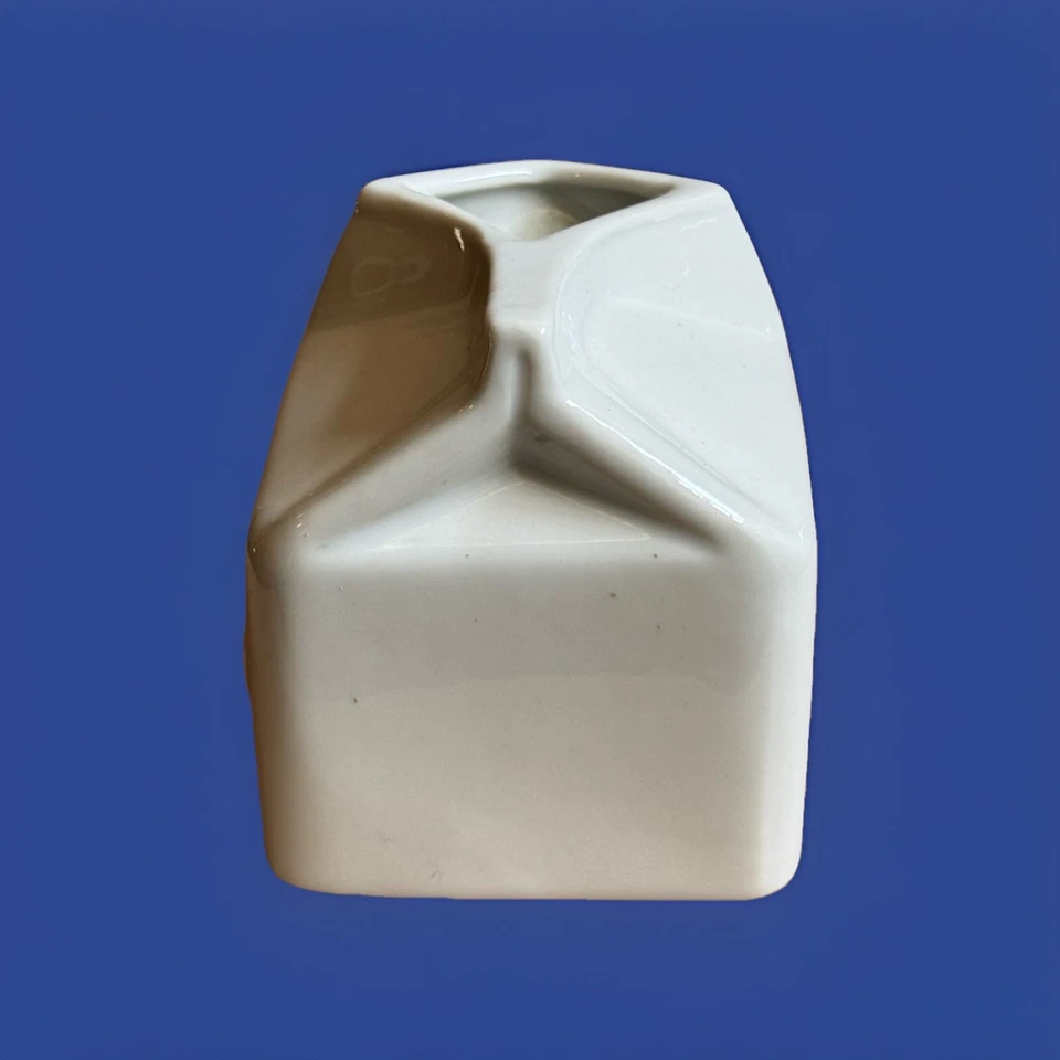 Crema de servicio de café novedad con forma de cartón de leche de 3 pulgadas de cerámica de porcelana Foto 4 de 4