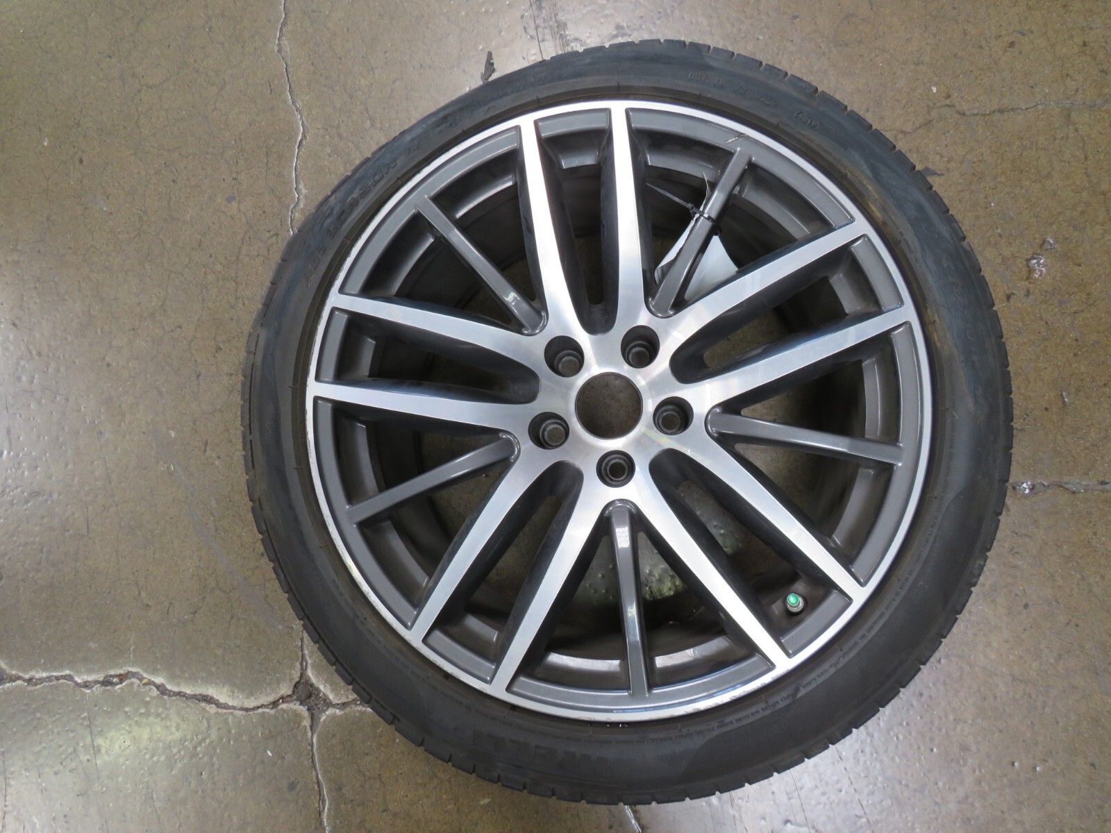 Maserati Ghibli, Rear Wheel, 19' Proteo, Curb Rash, Used, P/N 980157021
