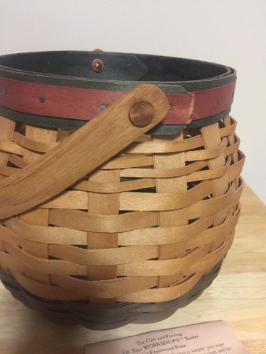 Gerald Henn Handcrafted Round Basket With Handle - Picture 6 of 12