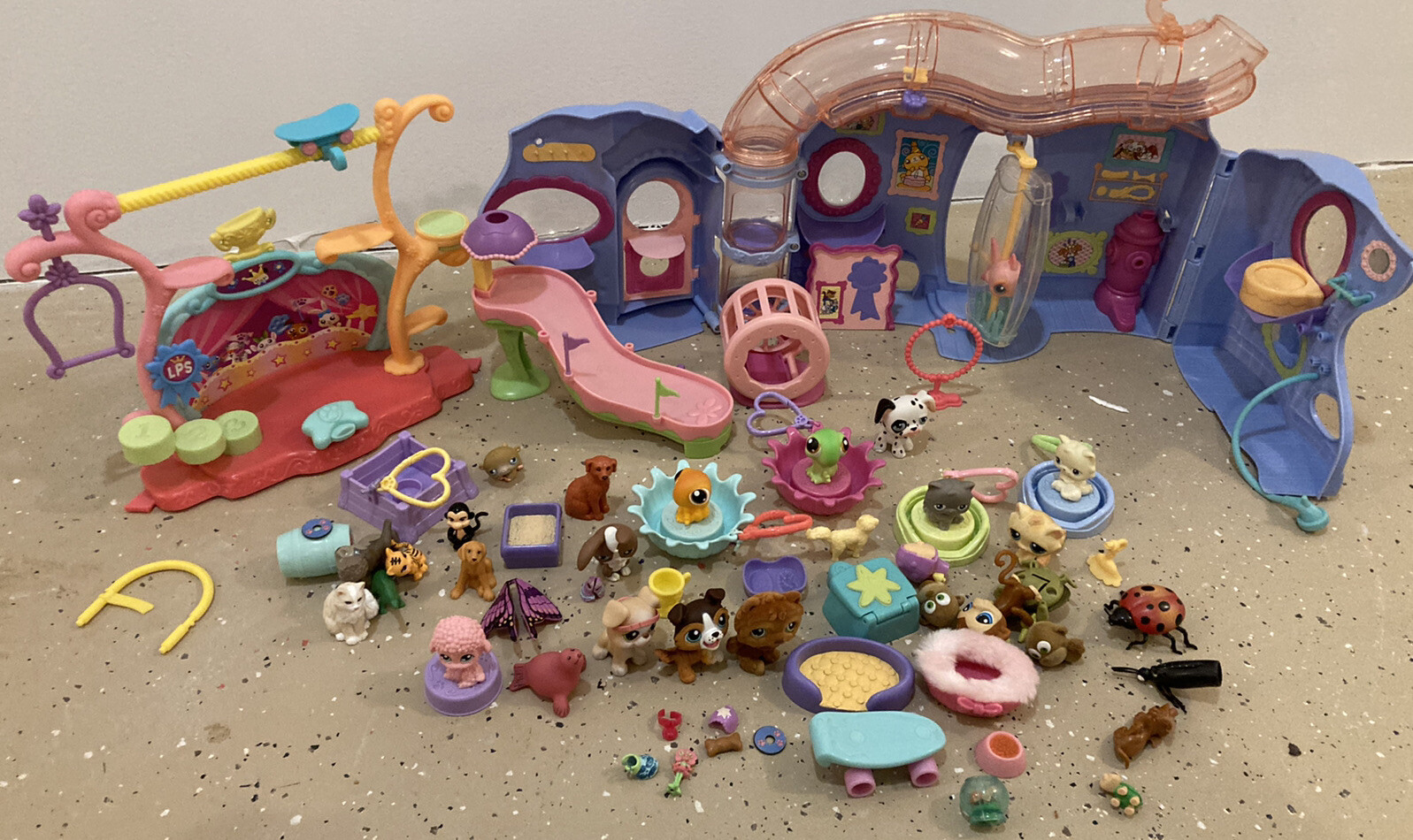 little pet lovin playhouse