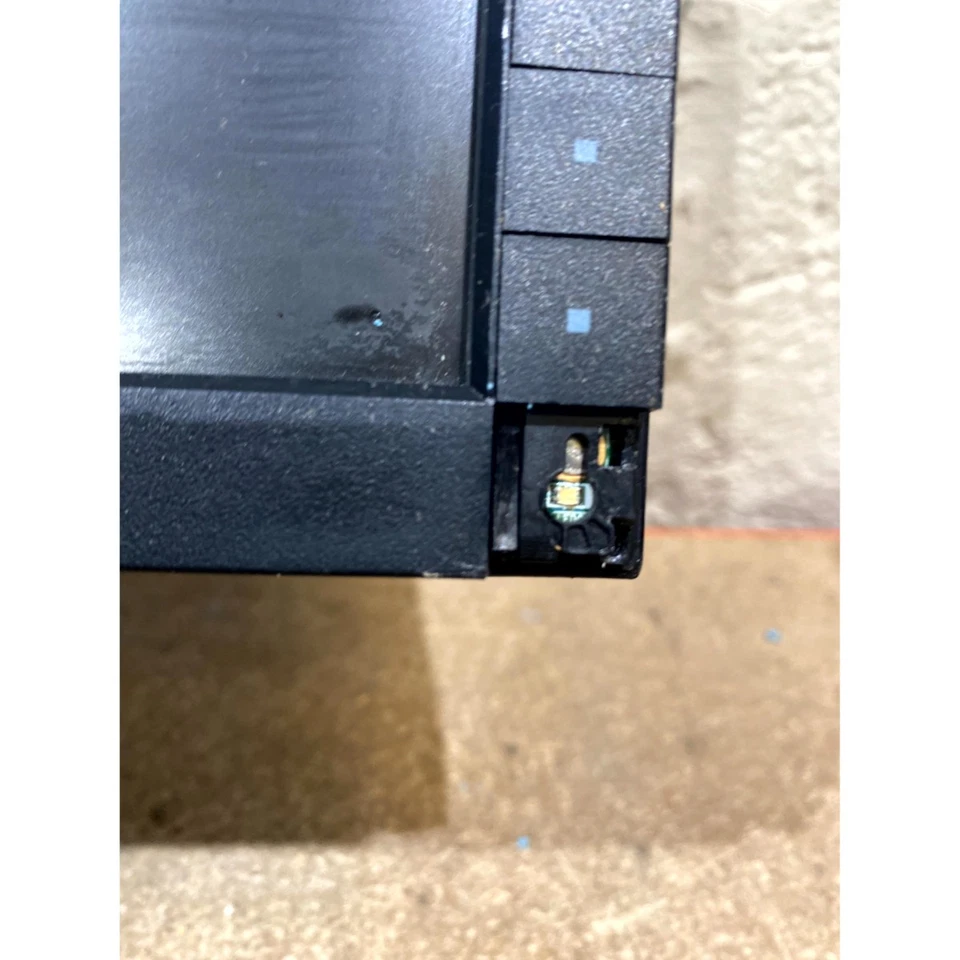 Dell E2210C LCD Monitor Black VGA, DVI-D 22" Widescreen Flat Panel 1680 x 1050 - Image 3 of 4