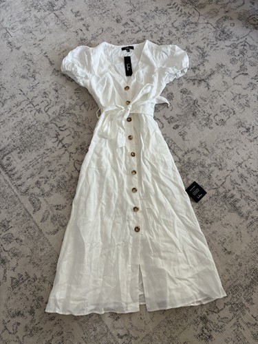 Lulus Sicily Midikleid Herzausschnitt weiß Knopfleiste Puffärmel Small Coastal