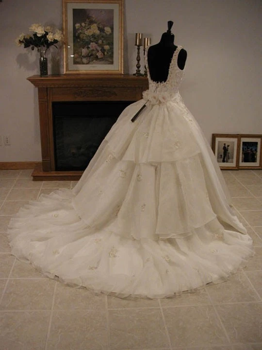 Vestido de Boda Justin Alexander Marfil Línea A Talla 12 Novia Keepsafe Preservación Foto 3 de 4