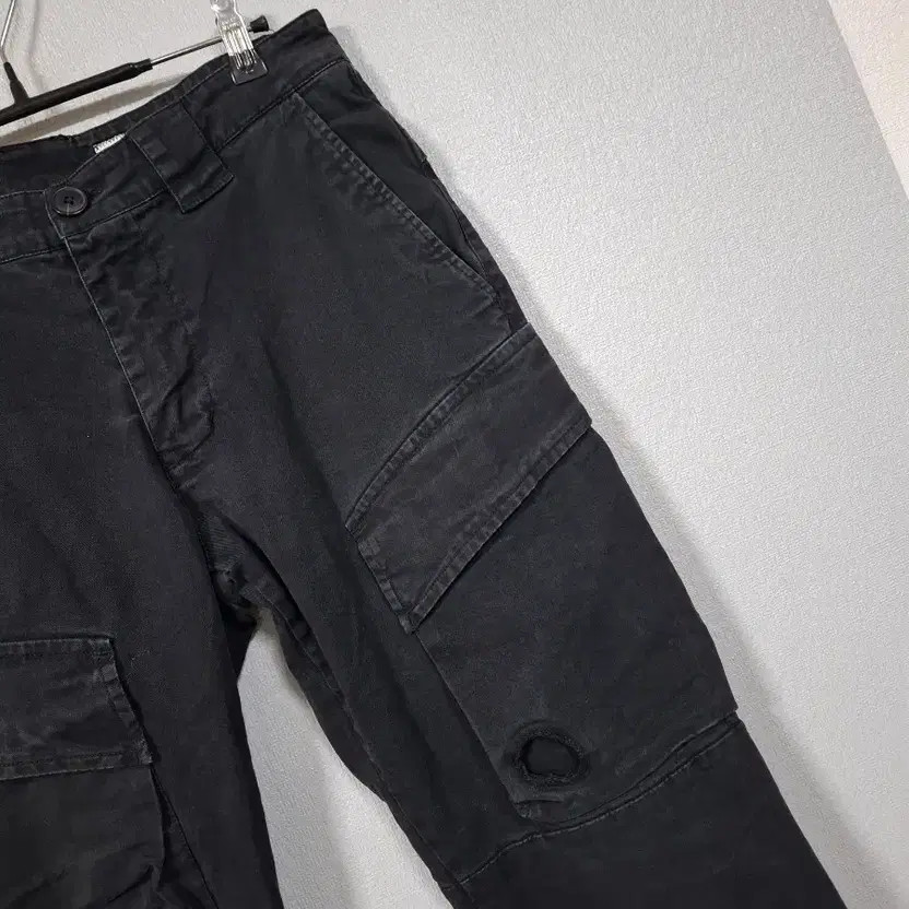 CP Company Cargo Jogger Pants Black Size 30 thumbnail 4