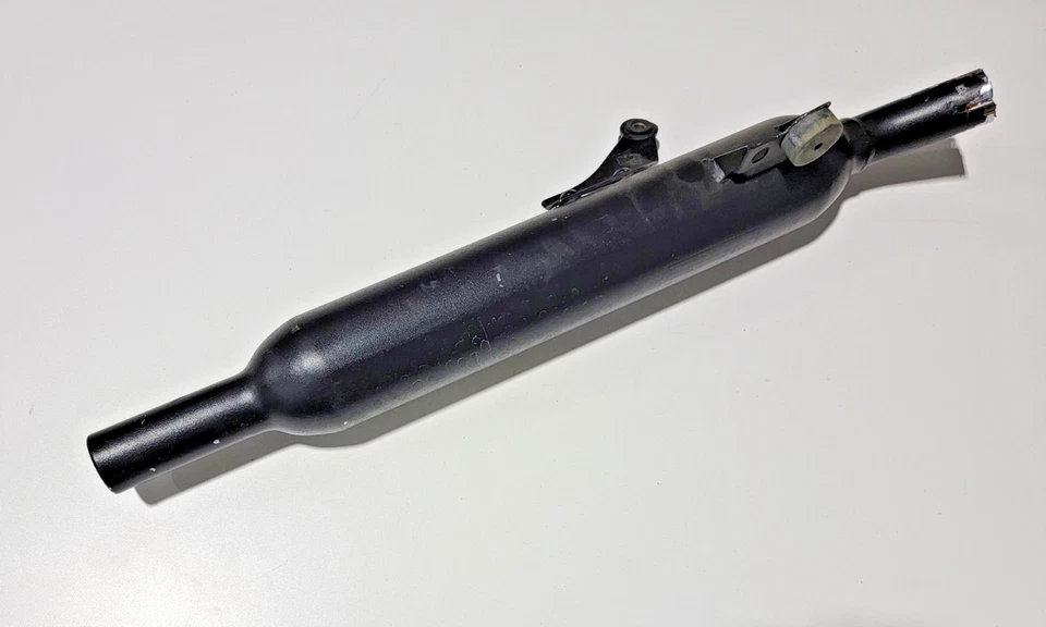 Левосторонний глушитель выхлопной системы 2006-2014 Triumph Bonneville T100 2202652 - Изображение 2 из 4