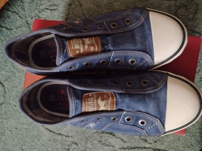 Mustang Sneaker 1,5 UK, 34 EU, mit Karton