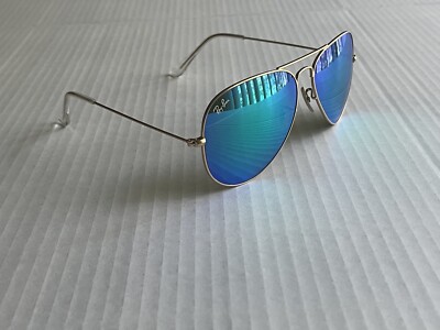 Ray Ban RB3026 62MM Aviator Unisex Sunglasses Gold Frame  display picture 2