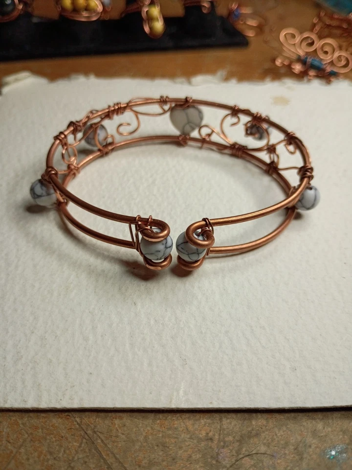 Bracelet wire wrapped bangle..Howlite  - Image 2 of 2