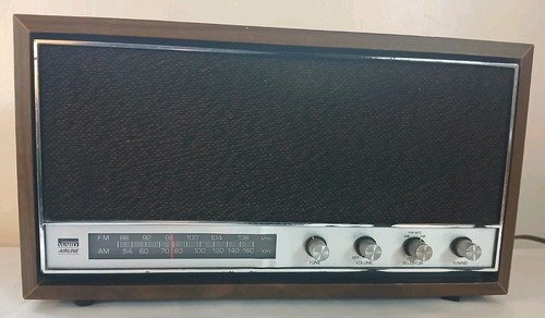Vintage Montgomery Ward Airline AM/FM Tabletop Radio GEN-1743A Retro ...