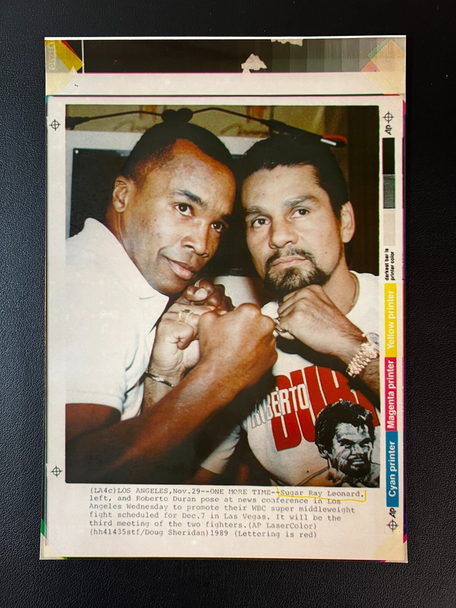 1989 Sugar Ray Leonard Vs Roberto Duran Posing Type 3 7.25