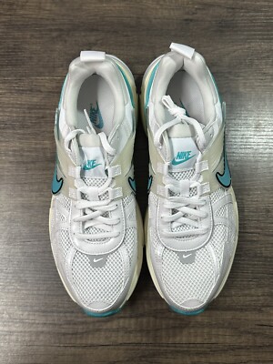 Nike V2K Run 'White/Dusty Cactus' (FD0736-105) Womens Size 10