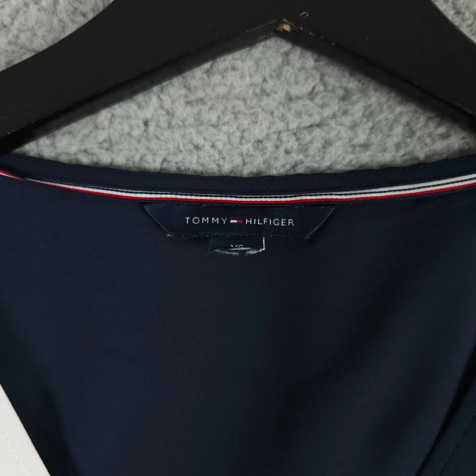 Camisa Tommy Hilfiger Para Mujer XS Azul Cuello en V Blusa Sin Mangas Plisada Espalda Camiseta sin Mangas Foto 3 de 4
