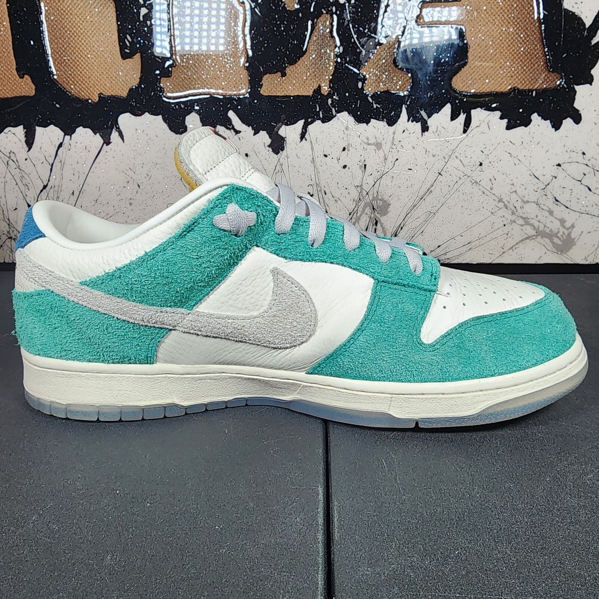Nike x Kasina Dunk Low Road Sign - Kasina Korea Exclusive Nike x Kasina Dunk Low Road Sign - Kasina Korea Exclusive