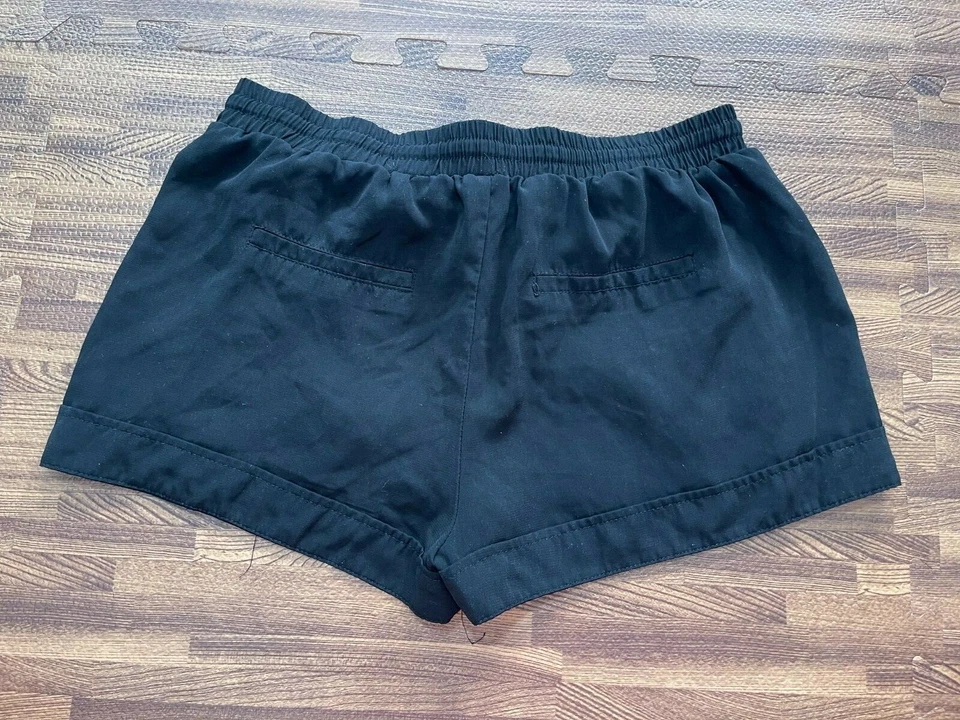 New Look Women’s Sport Shorts Black Color Size M Medium - Image 2 of 4