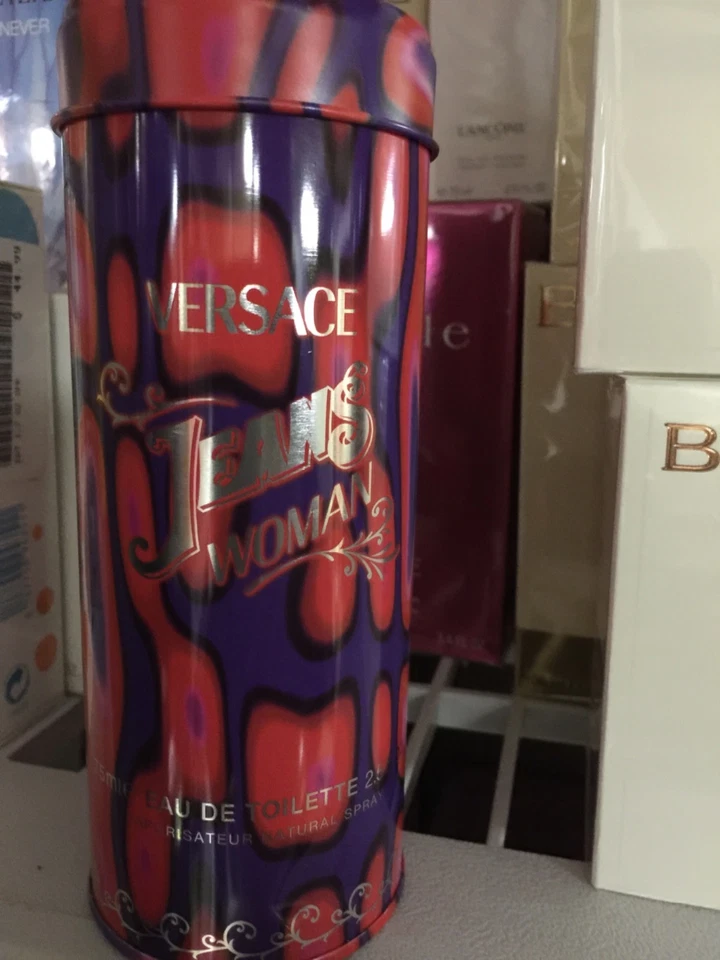 Versace Jeans Mujer Perfume Eau de Toilette Spray 2.5oz Foto 2 de 2